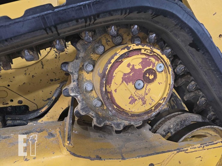 2022-caterpillar-259d3-image-29