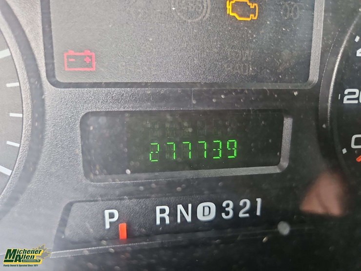 2006-ford-f550-image-17