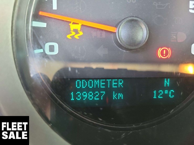 2013-chevrolet-silverado-3500hd-lt-image-18