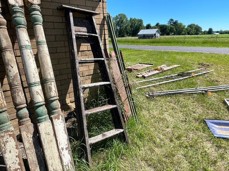 #3233-•-vintage-wood-step-ladder-and-metal-chute-image-15