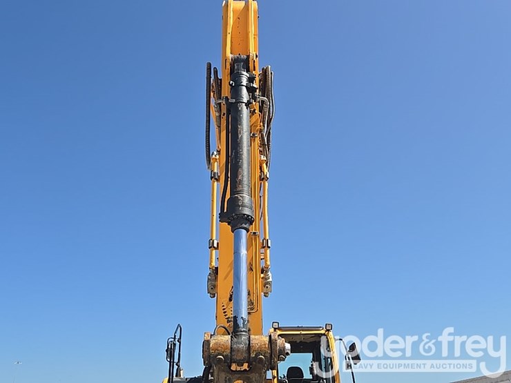 hyundai-hx235-lcr-image-26