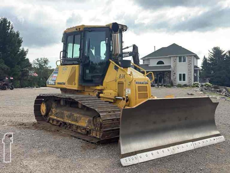 2014-komatsu-d51pxi-22-image-2