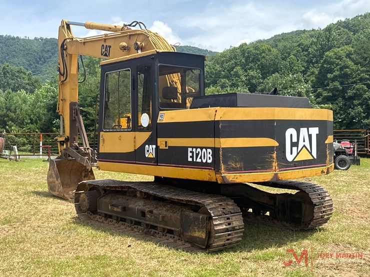 caterpillar-e120b-image-1