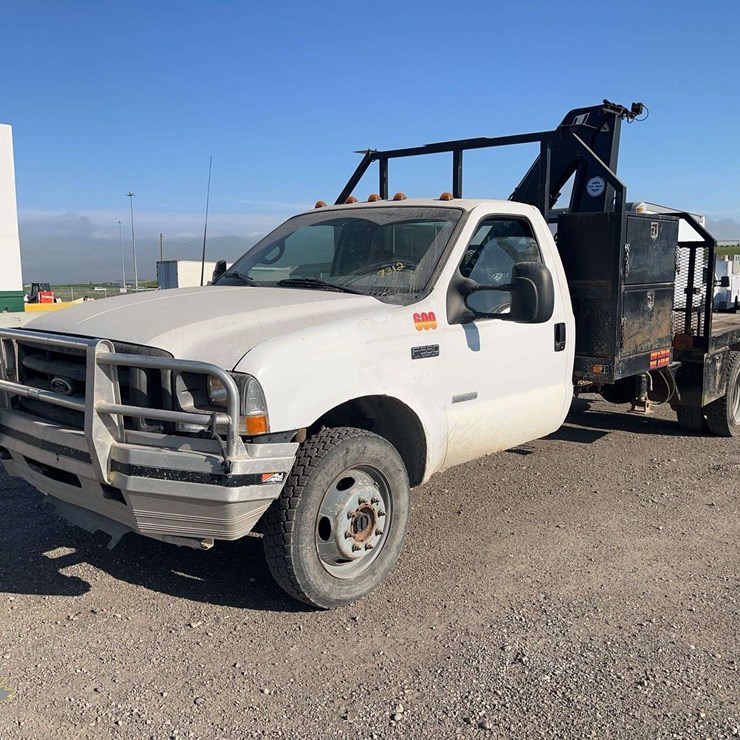 2002 FORD F550