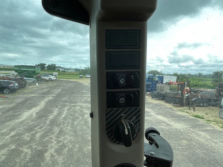 #999-•-case-ih-140a-tractor-with-cab-image-45