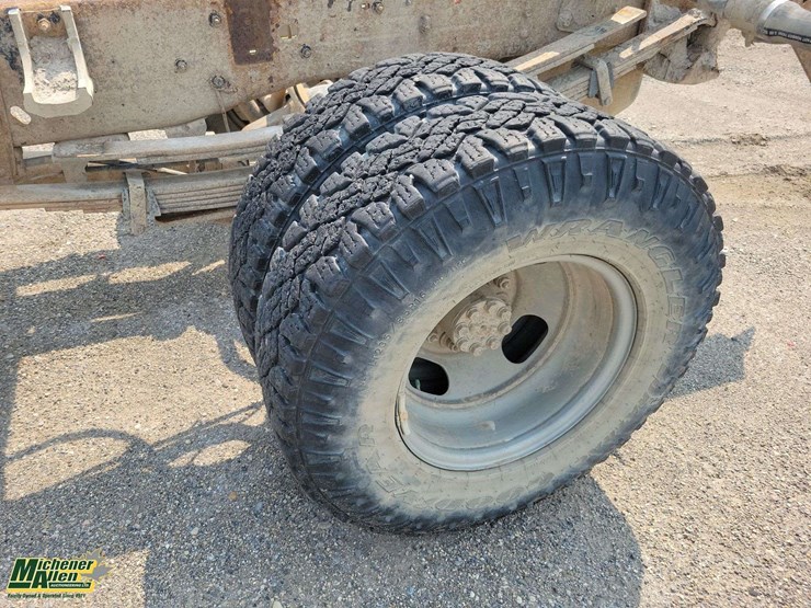 2001-gmc-sierra-3500-image-10