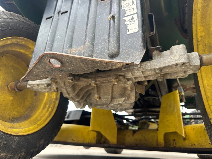 john-deere-la140-image-25