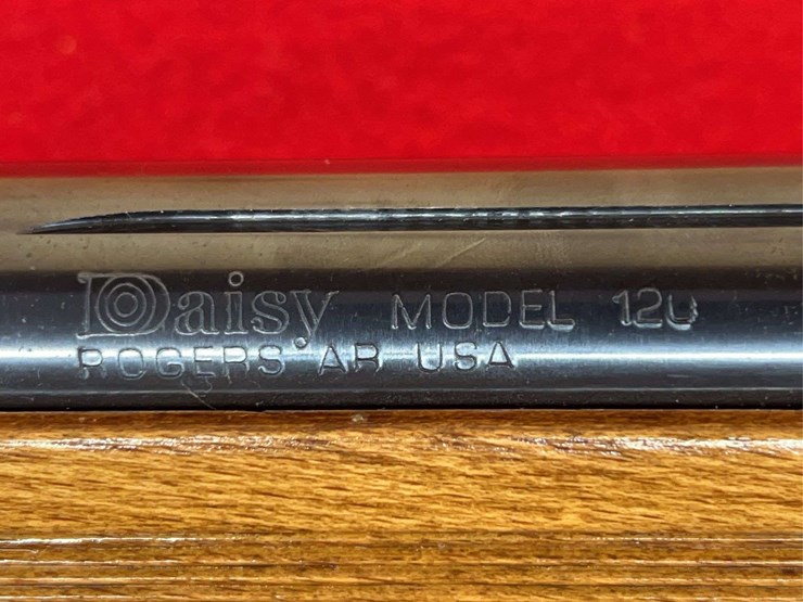 daisy-model-120-.177-caliber-pump-air-rifle-image-12