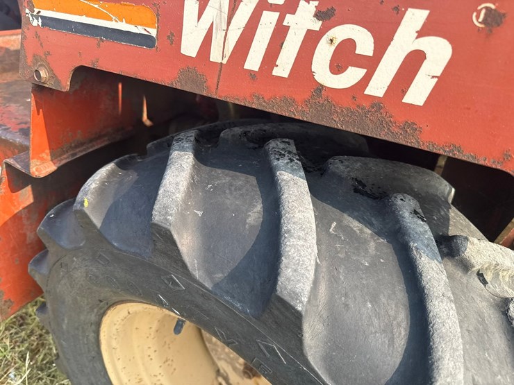 ditch-witch-3700dd-image-39