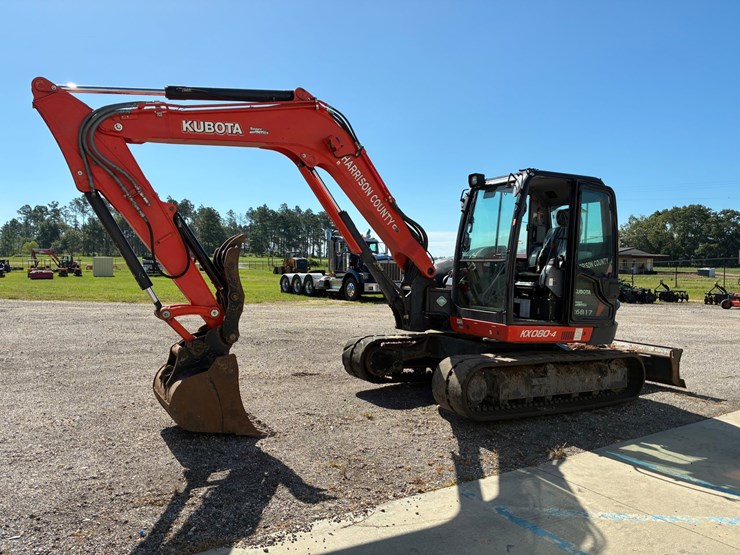 #2312-•-kubota-kxo80-4-excavator-image-4