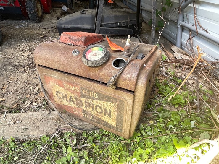 #3316-•-champion-spark-plug-service-unit-image-2