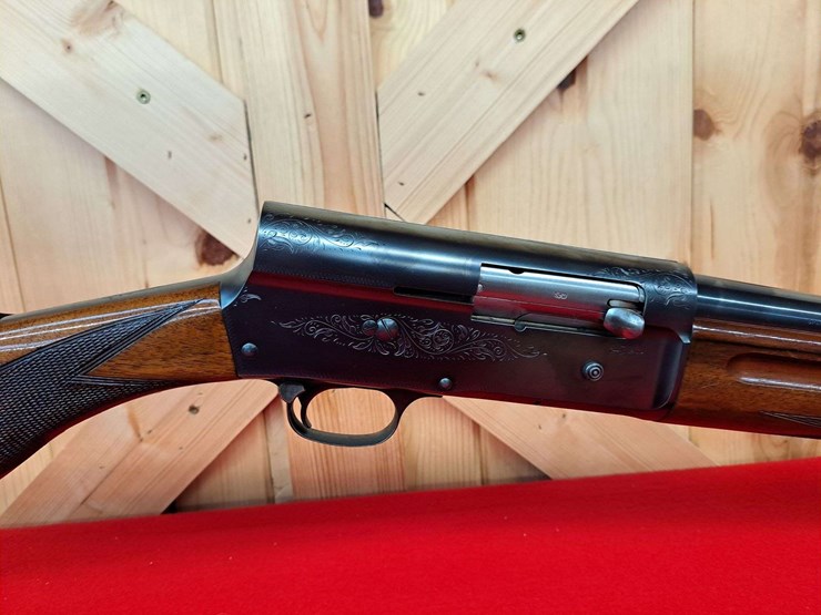 browning-a-5-12-gauge-semiauto-shotgun-image-12