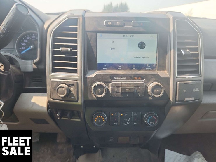 2021-ford-f550-image-21