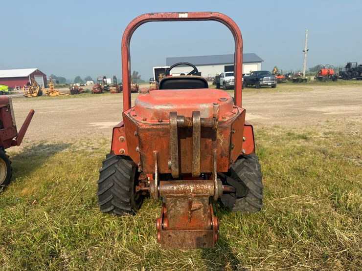 ditch-witch-3700dd-image-4