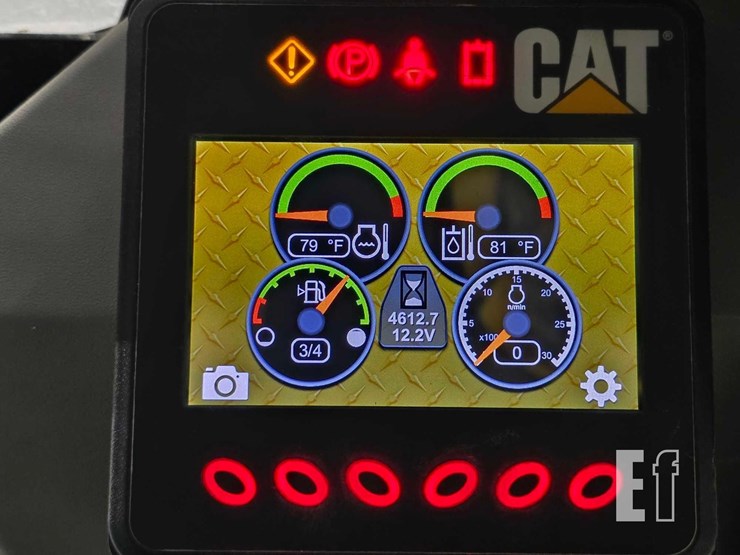 2015-caterpillar-259d-image-20