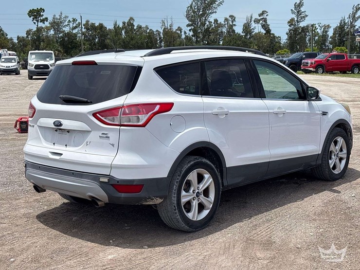 2016-ford-escape-image-3