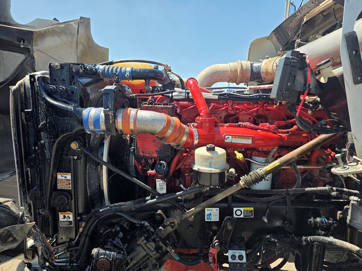 2012-kenworth-t800-image-12