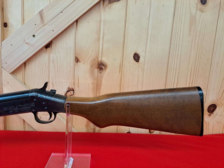 h&r-topper-12-gauge-single-shot-shotgun-image-4