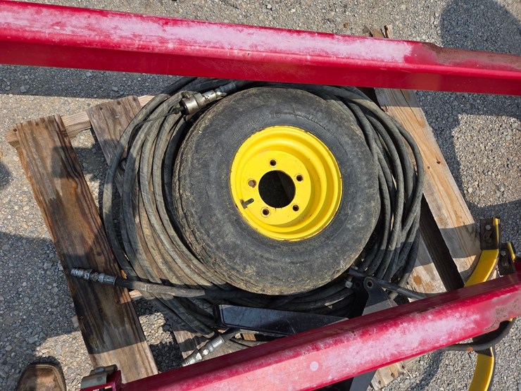 44'-sunflower-5055-44-field-cultivator-image-9