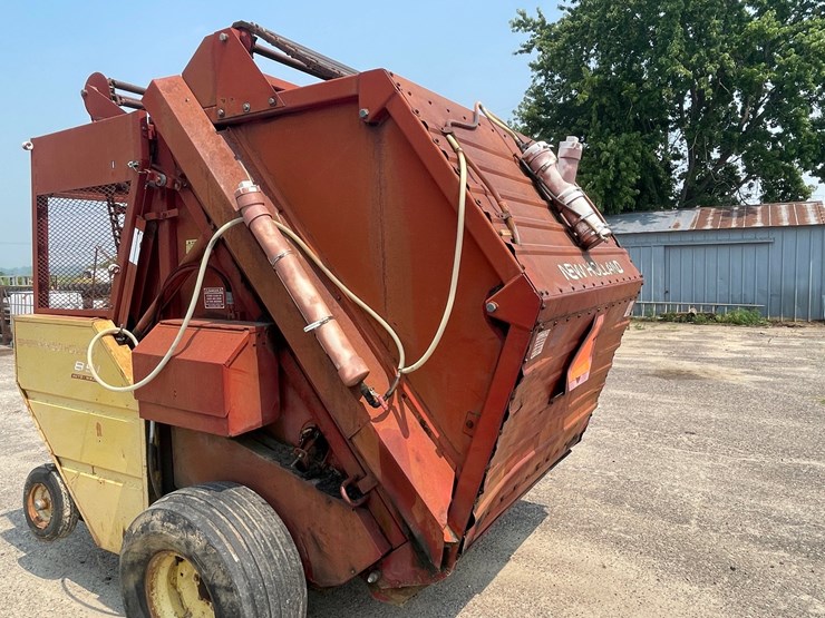 new-holland-851-image-31