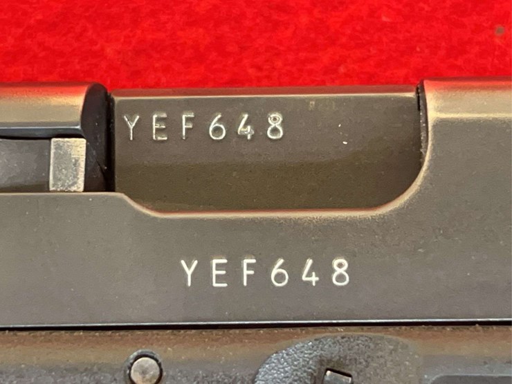 glock-model-27-gen4-.40-s&w-semiauto-pistol-image-11