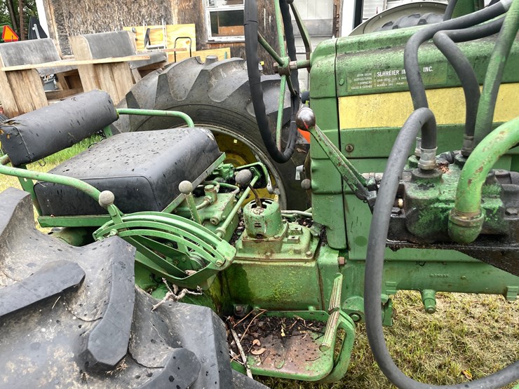 john-deere-420-image-16