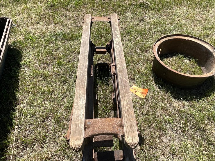 #3312-•-(2)-horse-buggy-springs-image-9