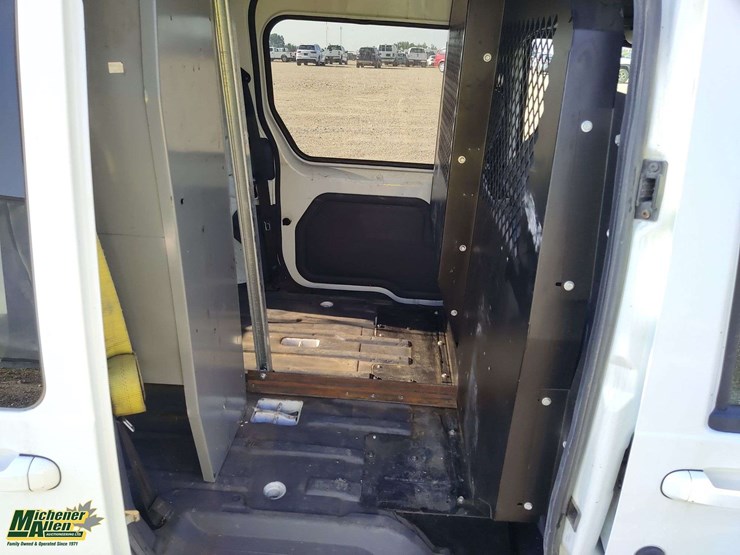 ford-transit-connect-image-26