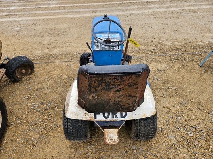 ford-tractor-image-4