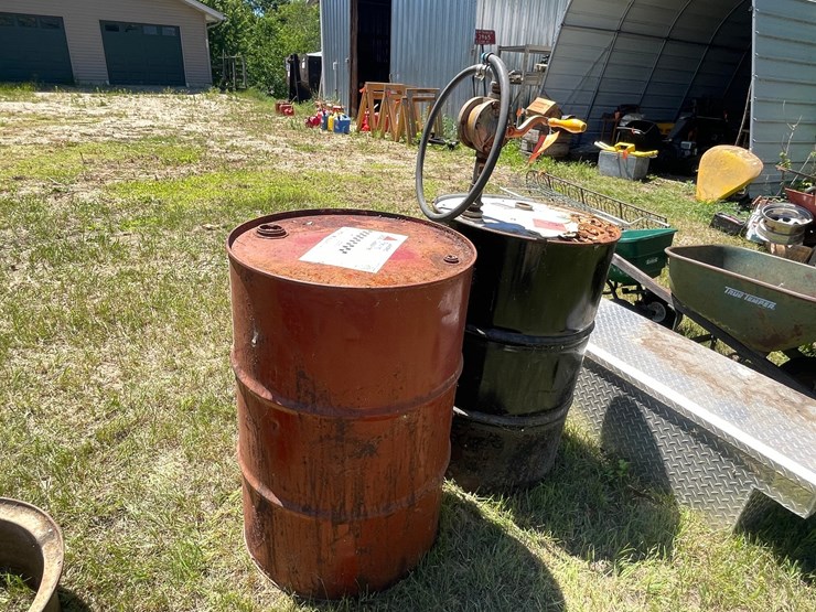 #3310-•-(2)-55-gallon-metal-barrels-image-3
