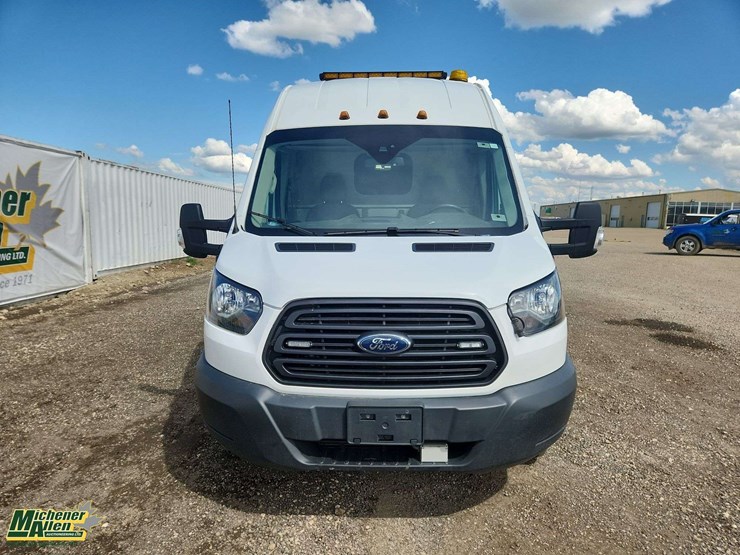 2016-ford-transit-image-8