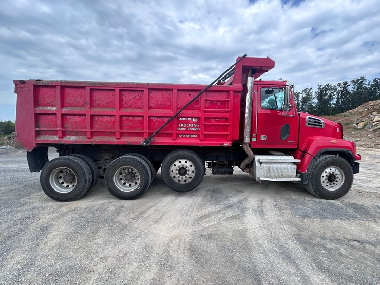 2016-western-star-4700-image-13