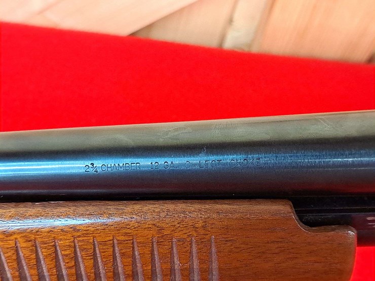 western-field-model-m550a-12-gauge-pump-action-shotgun-image-5