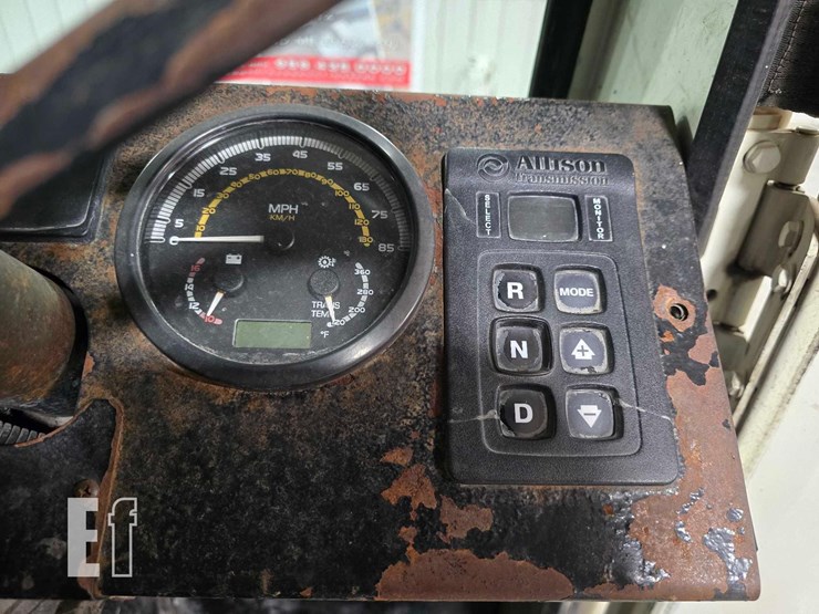 2016-mack-leu613-image-12