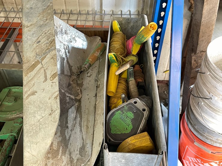 #4029-•-assorted-concrete-finishing-tools-image-2