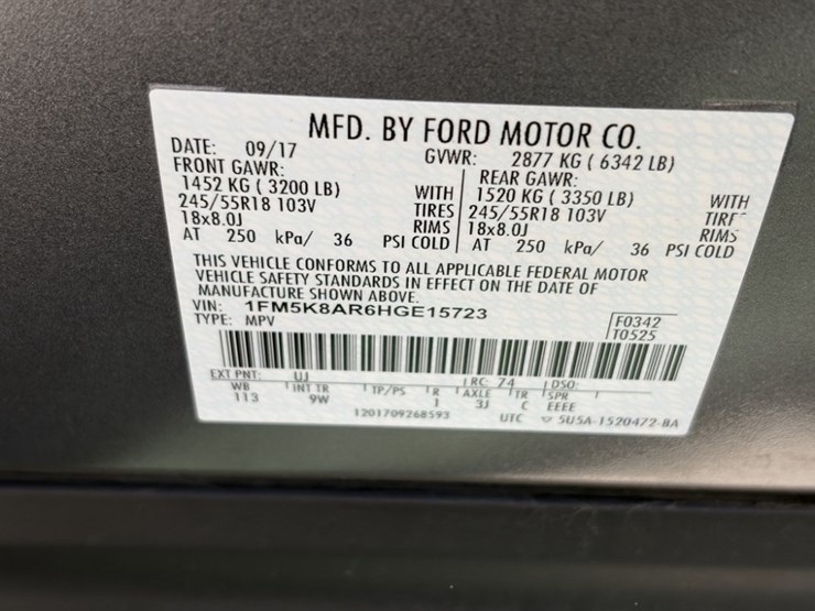 2017-ford-explorer-image-10