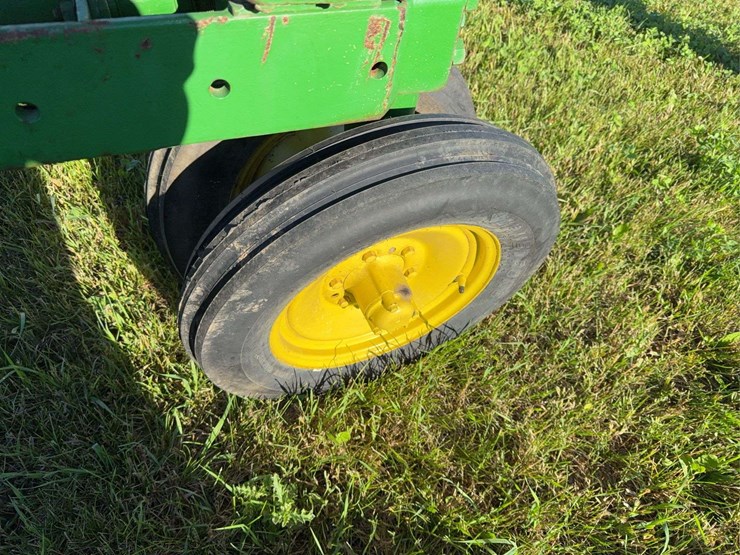 john-deere-model-b-image-19
