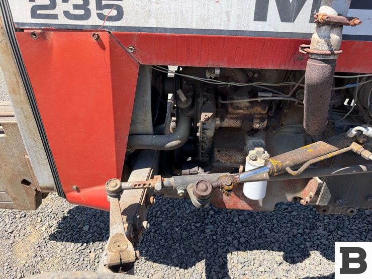 1975-massey-ferguson-235-image-15