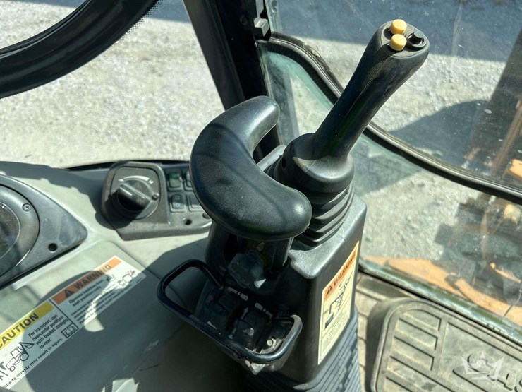 case-580n-ep-extendahoe-loader-backhoe-image-19
