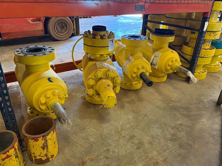 (4x$)-5”-10k-frac-valves-image-1