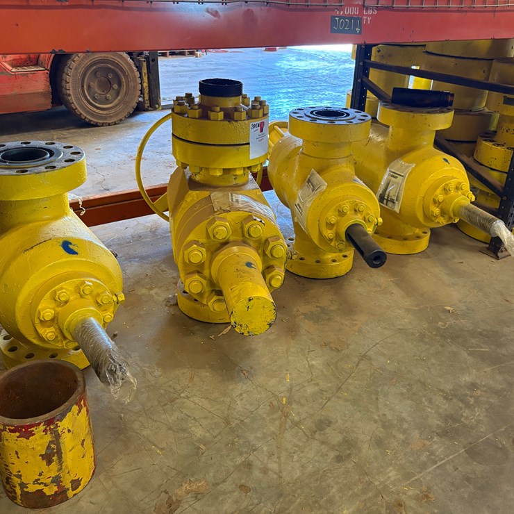 (4x$) 5” 10K frac valves