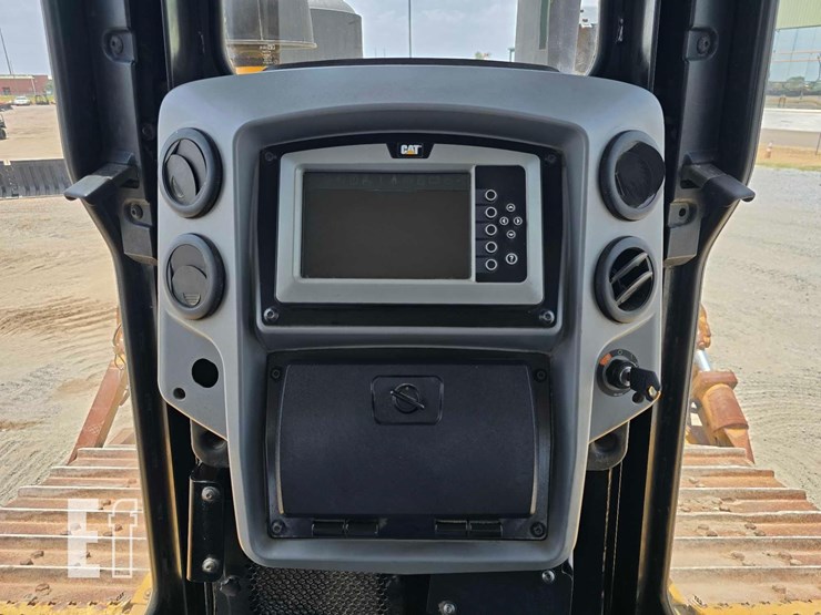 2018-caterpillar-d6t-lgp-image-14
