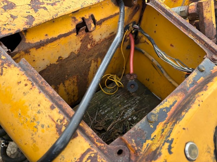 john-deere-400-image-22