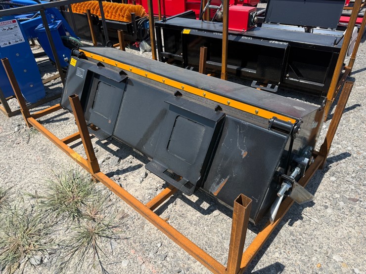 #2037-•-unused-future-bs72-skid-steer-boxbroom-sweeper-b-dfbqsj2605291-inv#48907-image-1