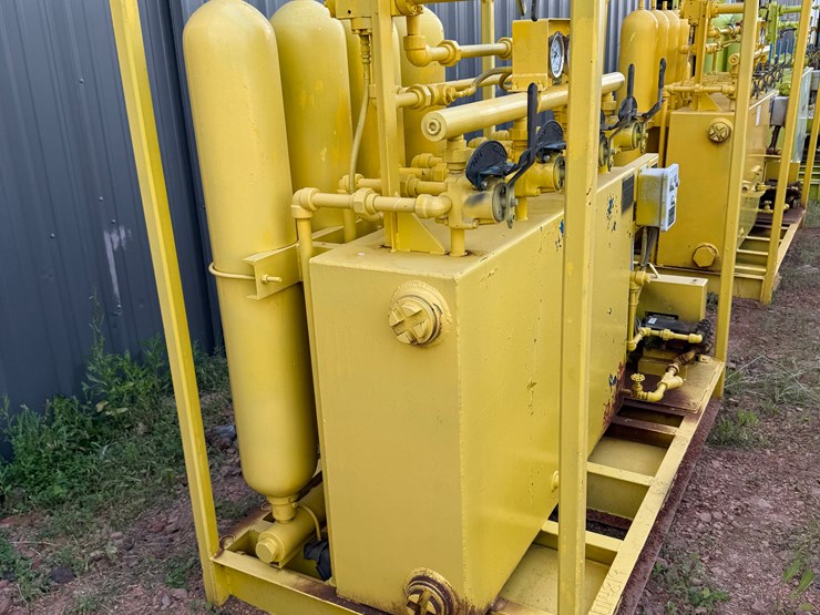 meyer-3k-wp-diesel-powered-4-station-accumulator-closing-unit,-skidded-image-2