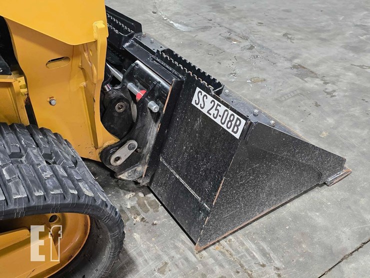 2025-caterpillar-255-image-11