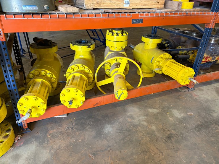 (4x$)-5”-10k-frac-valves-image-2