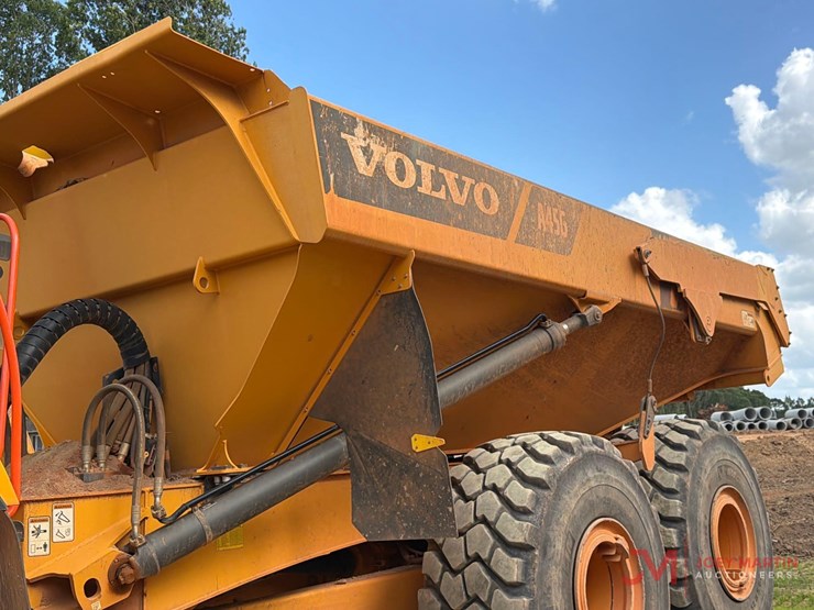 2023-volvo-a45g-image-10