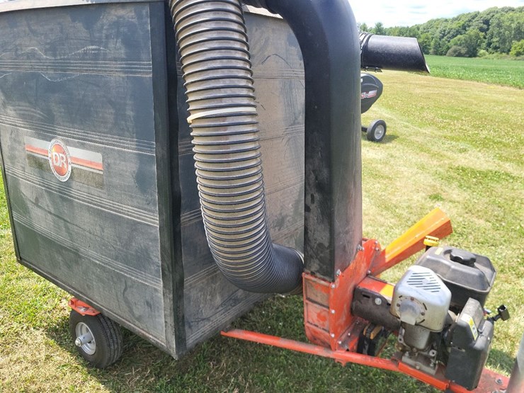 2018-dr-leaf--and-lawn-vacuum-w/chipper---nice-image-24