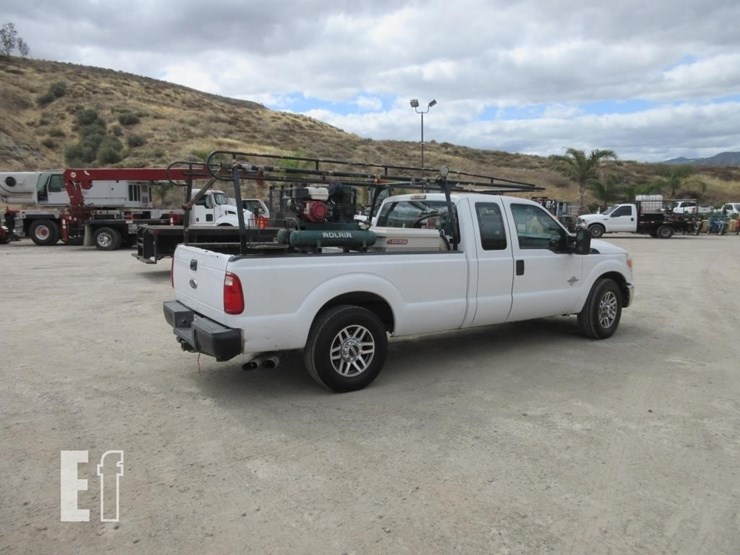 2014-ford-f250-xl-image-3